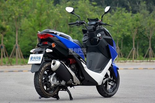 中置减震器的革命 草蜢如何重新定义车辆减震设计